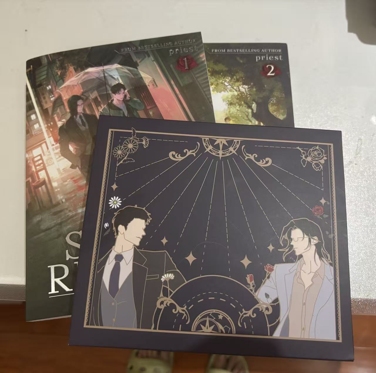Silent Reading metal bookmarks displayed with original box and English books